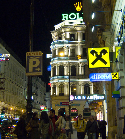 Vienna night street